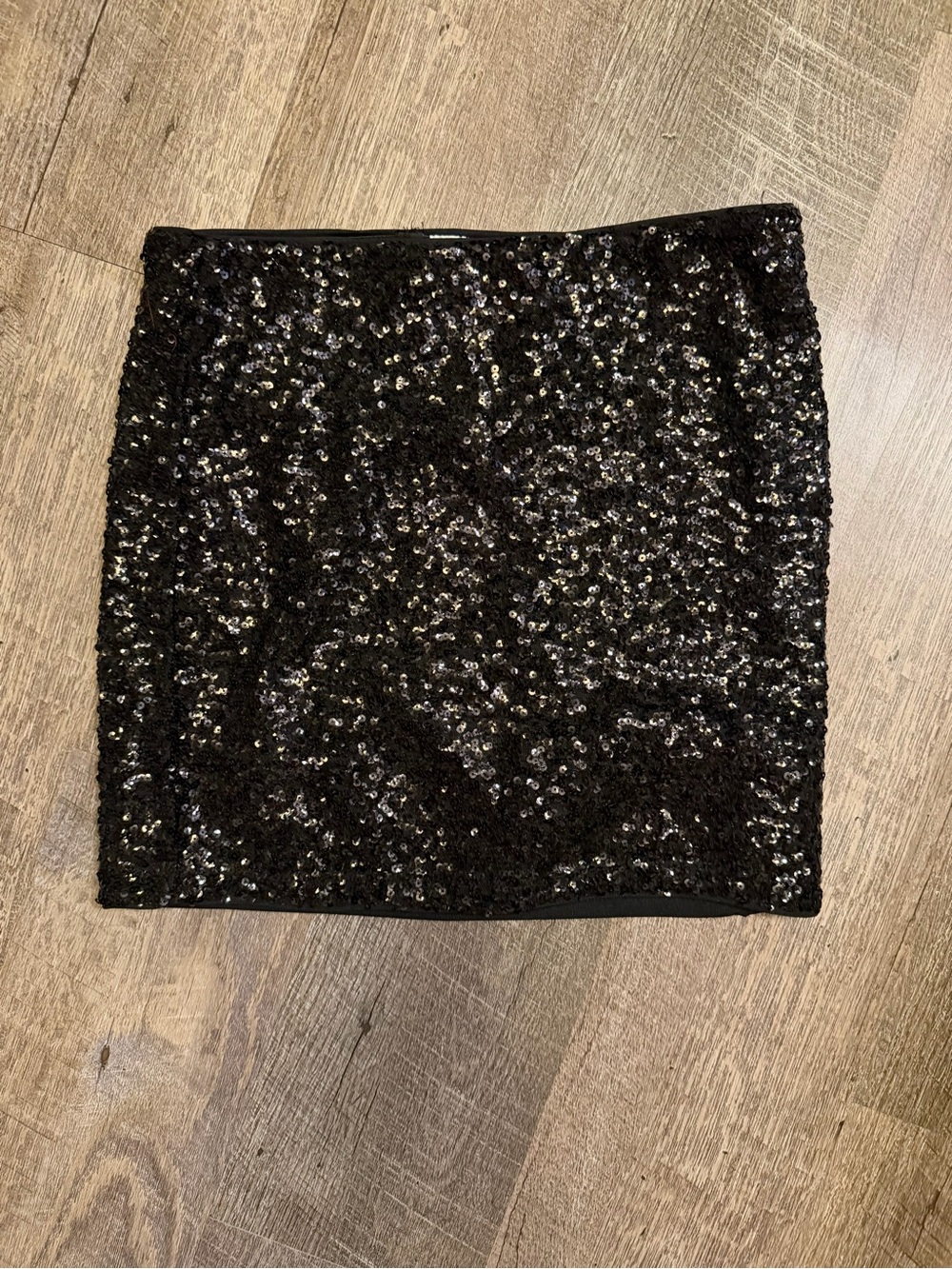 H&M Divided Black Sequin Mini Skirt Size 6 Party Holiday NYE Going Out